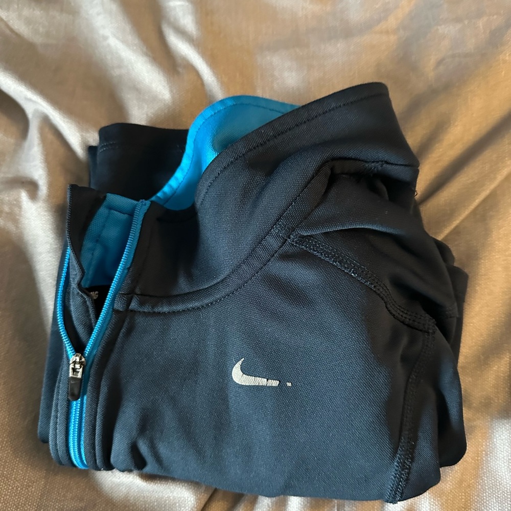 Nike dri fit top